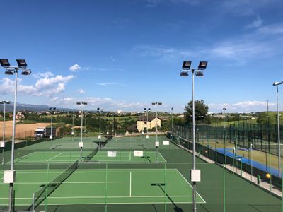 Pistes de tennis (foto de N. Vilaseca)