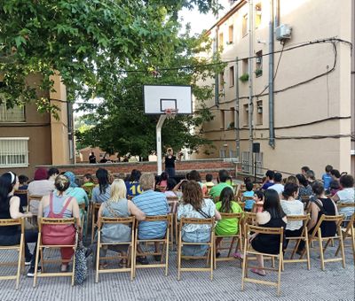 Cinc anys dels divendres de contacontes als barris de Solsona  