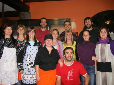 Participants en l'últim curs de cuina creativa