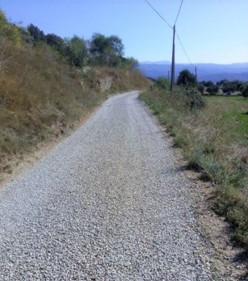 S’arranja amb reg asfàltic un tram del camí de Sant Bartomeu de Solsona